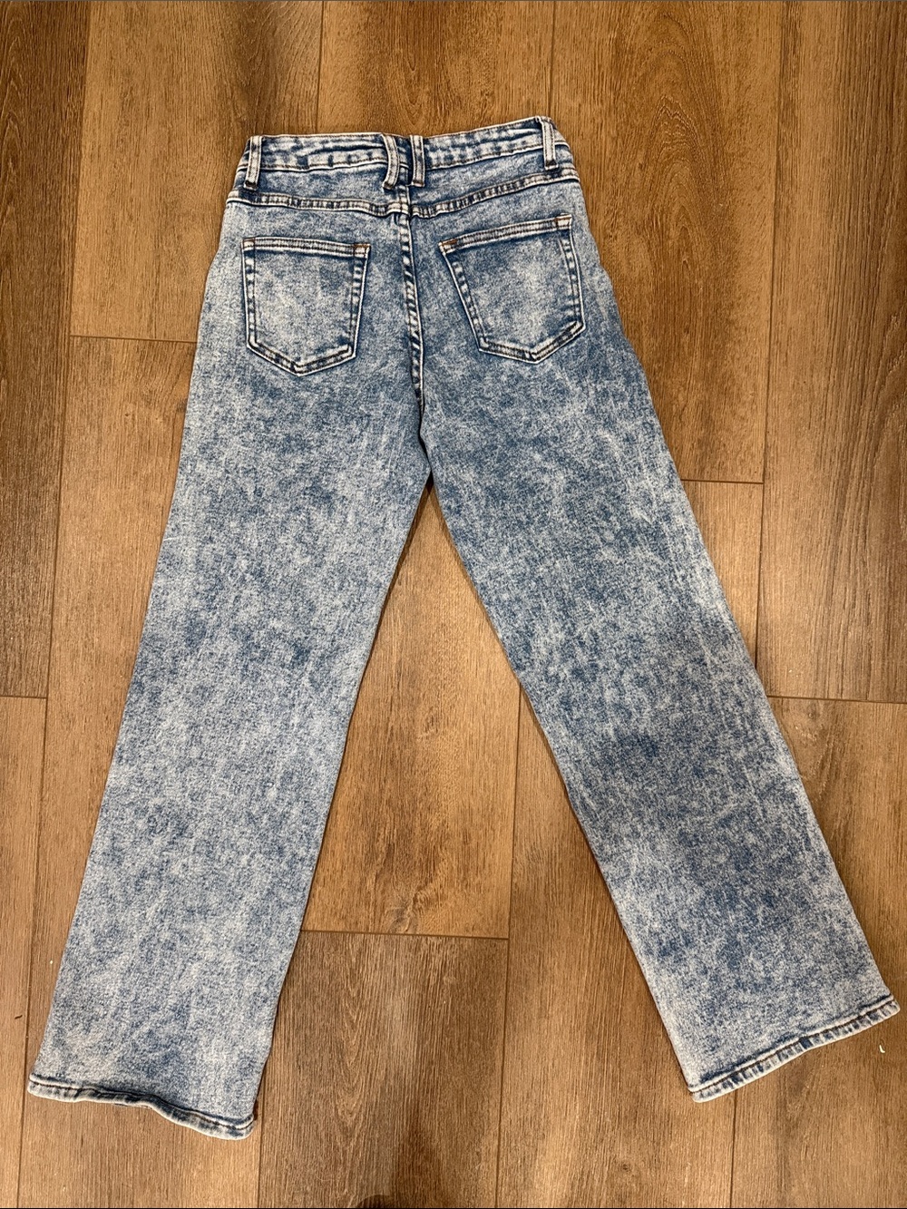 High-Rise Acid Wash Wide-Leg Jeans — Light Blue - Picture 6 of 6